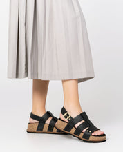 Oca 007 black platform sandal