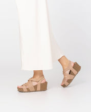 Sandale à semelle compensée BARI-303 beige