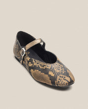 Bailarina Ari 001 serpiente_35985.jpg