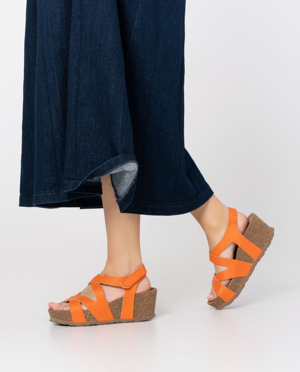 Sandale à semelle compensée BARI-303 rouge