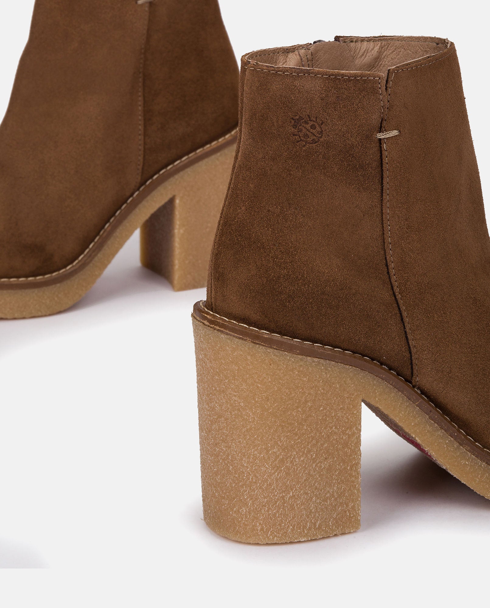 Botín de tacón GELA-001 MARRON_30708.jpg