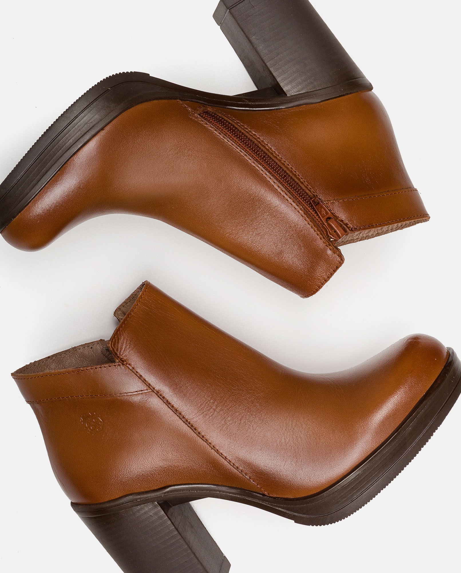 Botín de tacón Pilsen 004 cuero_31582.jpg