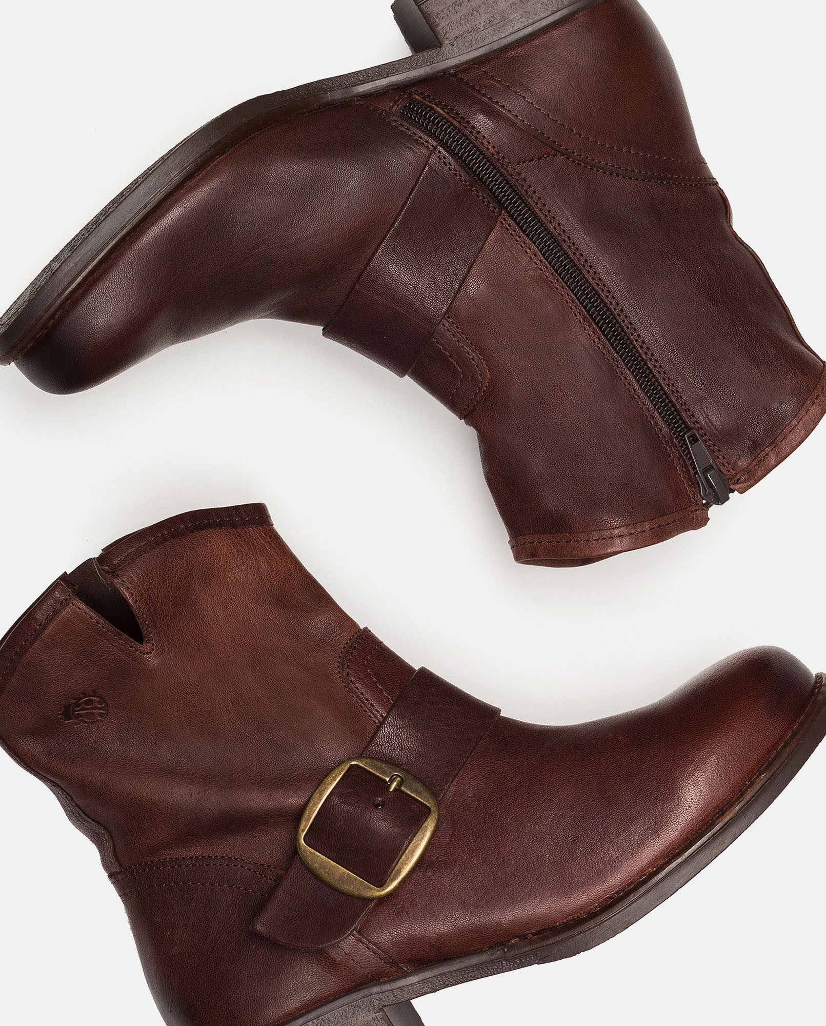 Botín plano MONS-001 MARRON_30664.jpg