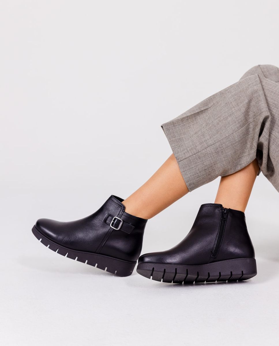 Scarpa Stivaletto Basso Elegante Stivaletto Basso MANILA-002 Nero