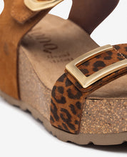 Sandalia de cuña BARI-255 leopardo_36422.jpg