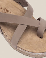 Sandalia plana Jerba 718 marrón_33284.jpg