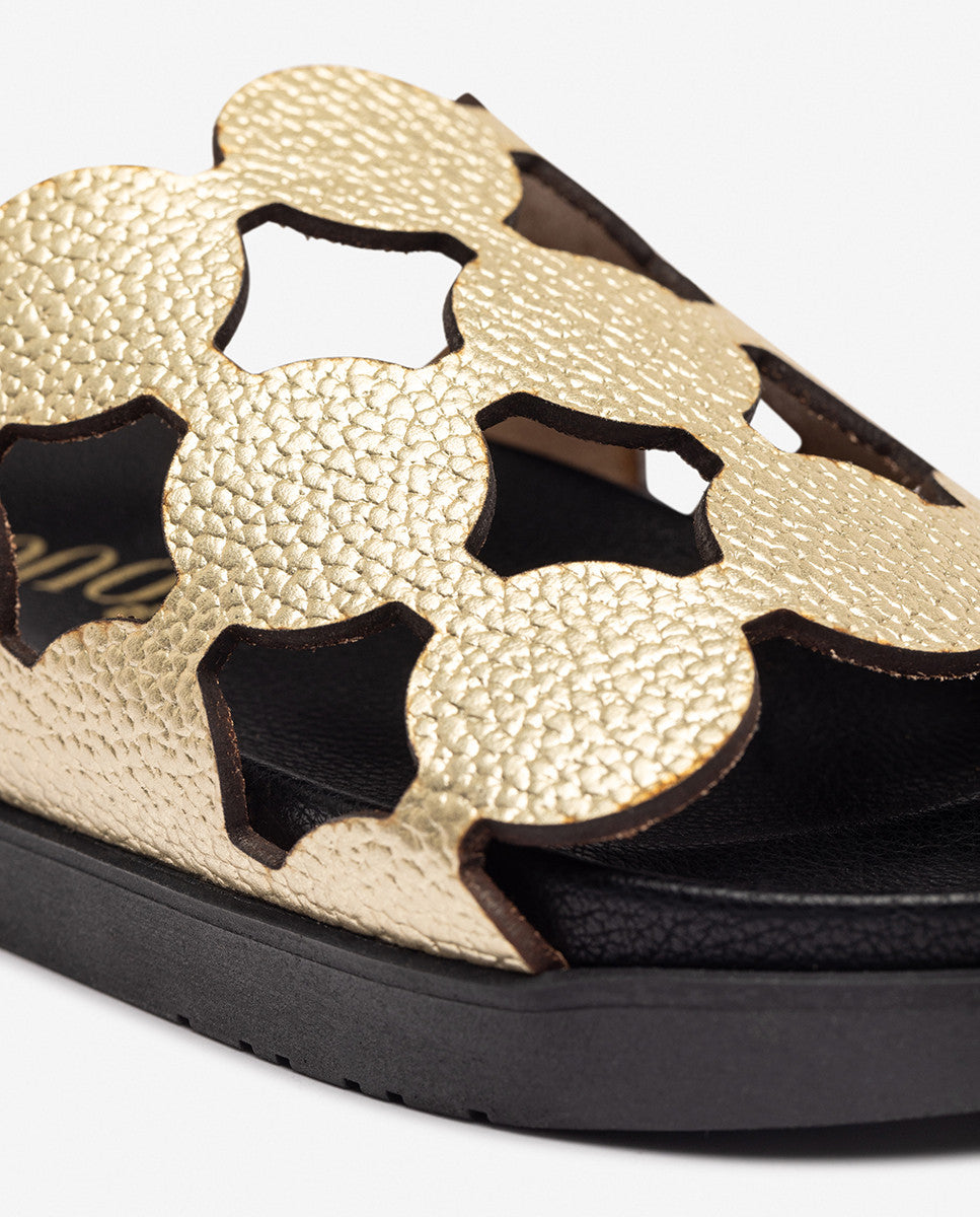 Sandalia plana MORENA-256 dorado_37023.jpg