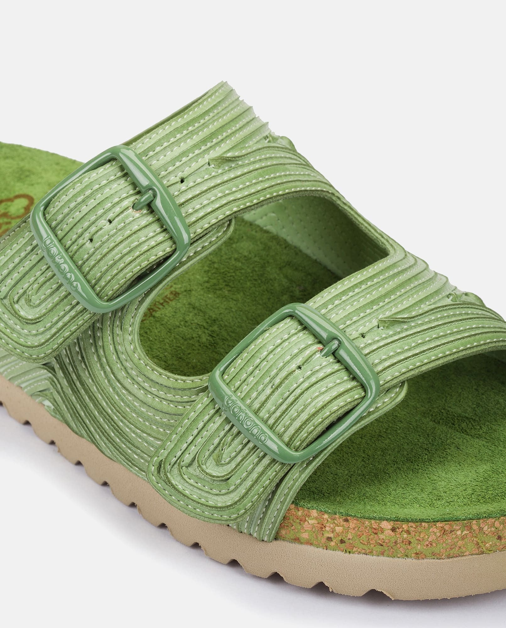 Sandalia plana Noja 003 verde_29421.jpg