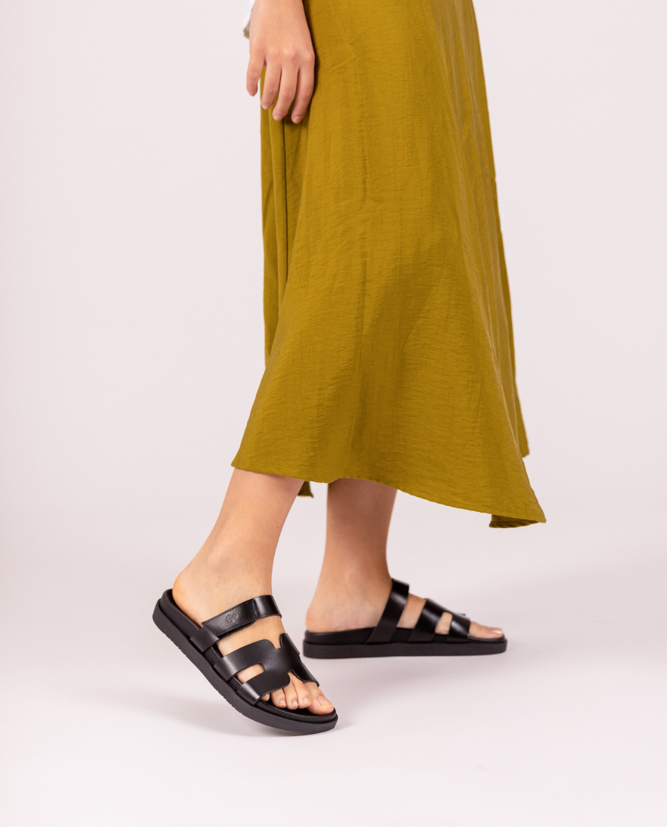 Flat sandal MORENA-125 black