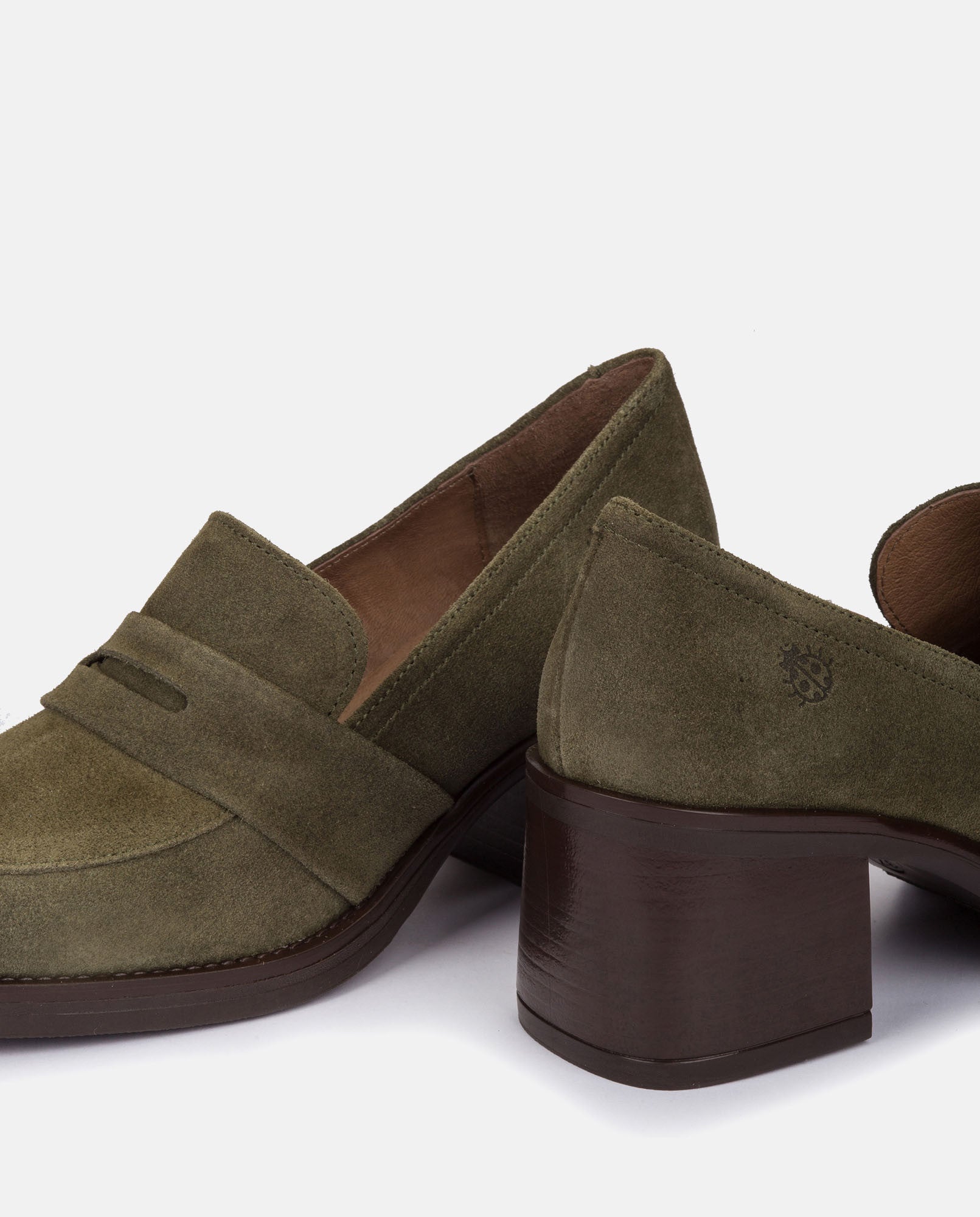 Zapato de tacón Landas 001 cedro_31501.jpg