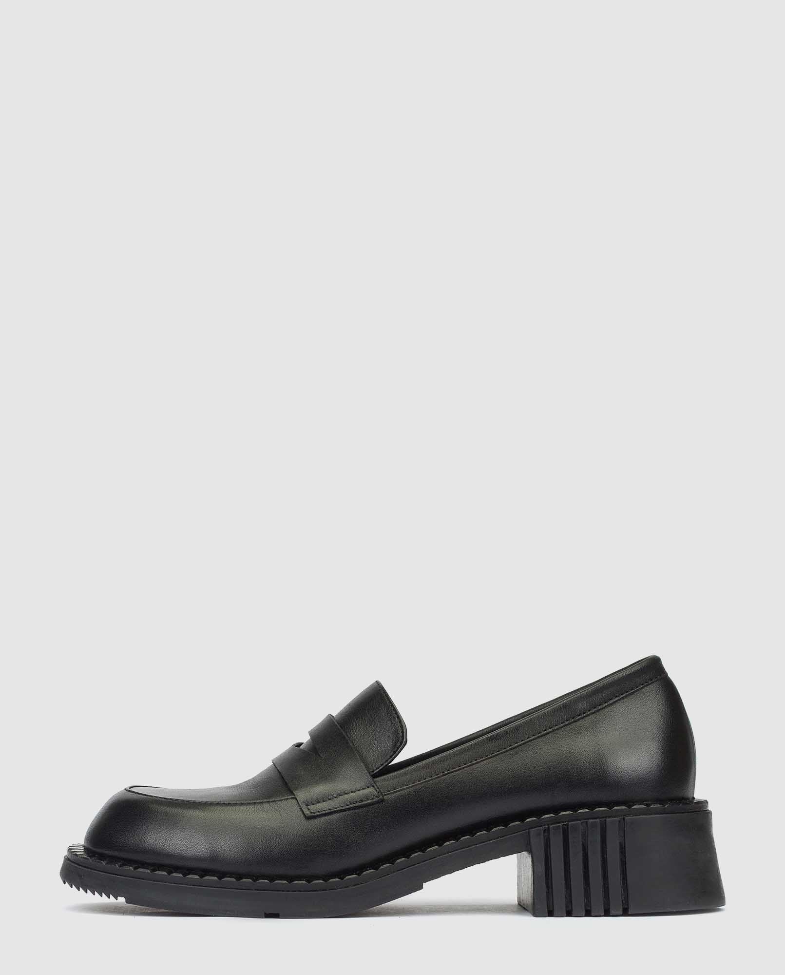 Zapato de tacón Yumara 001 negro_20697.jpg