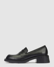 Zapato de tacón Yumara 001 negro_20697.jpg