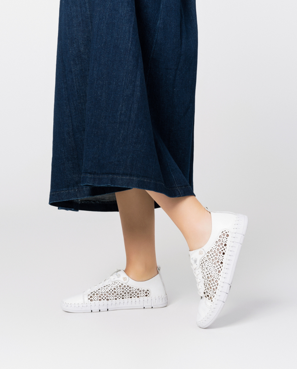 Flat shoe FLOW-002 white