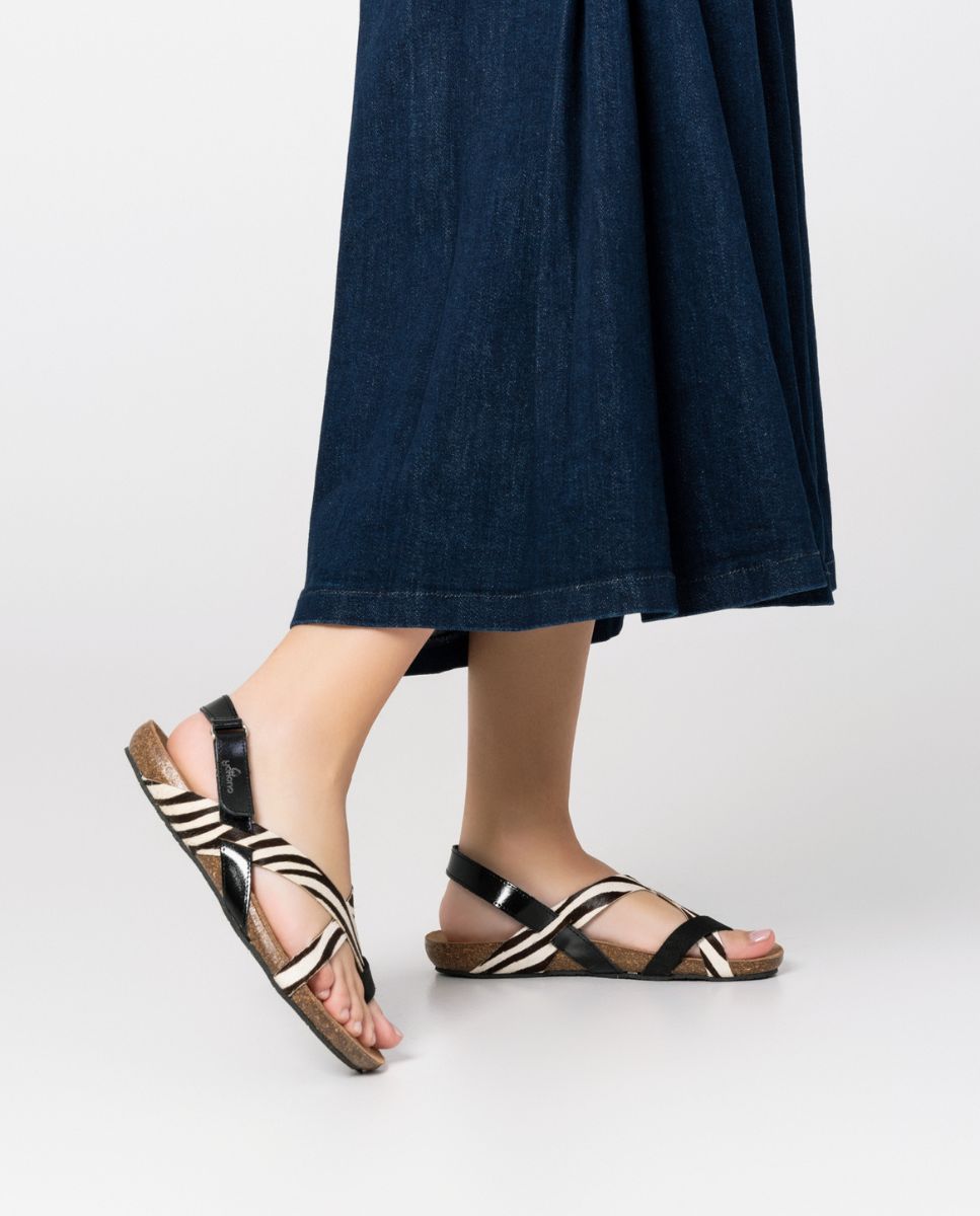 Sandalia plana Ibiza 718 negro