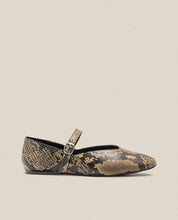 Bailarina Ari 001 serpiente_35984.jpg