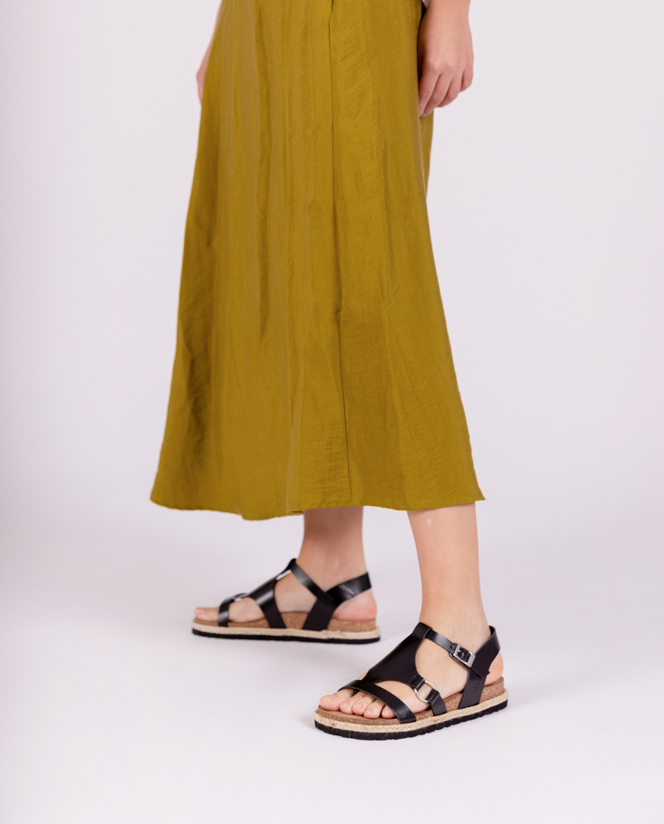 Sandalia plana ARENA-021 negro