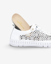 Flat shoe FLOW-002 white
