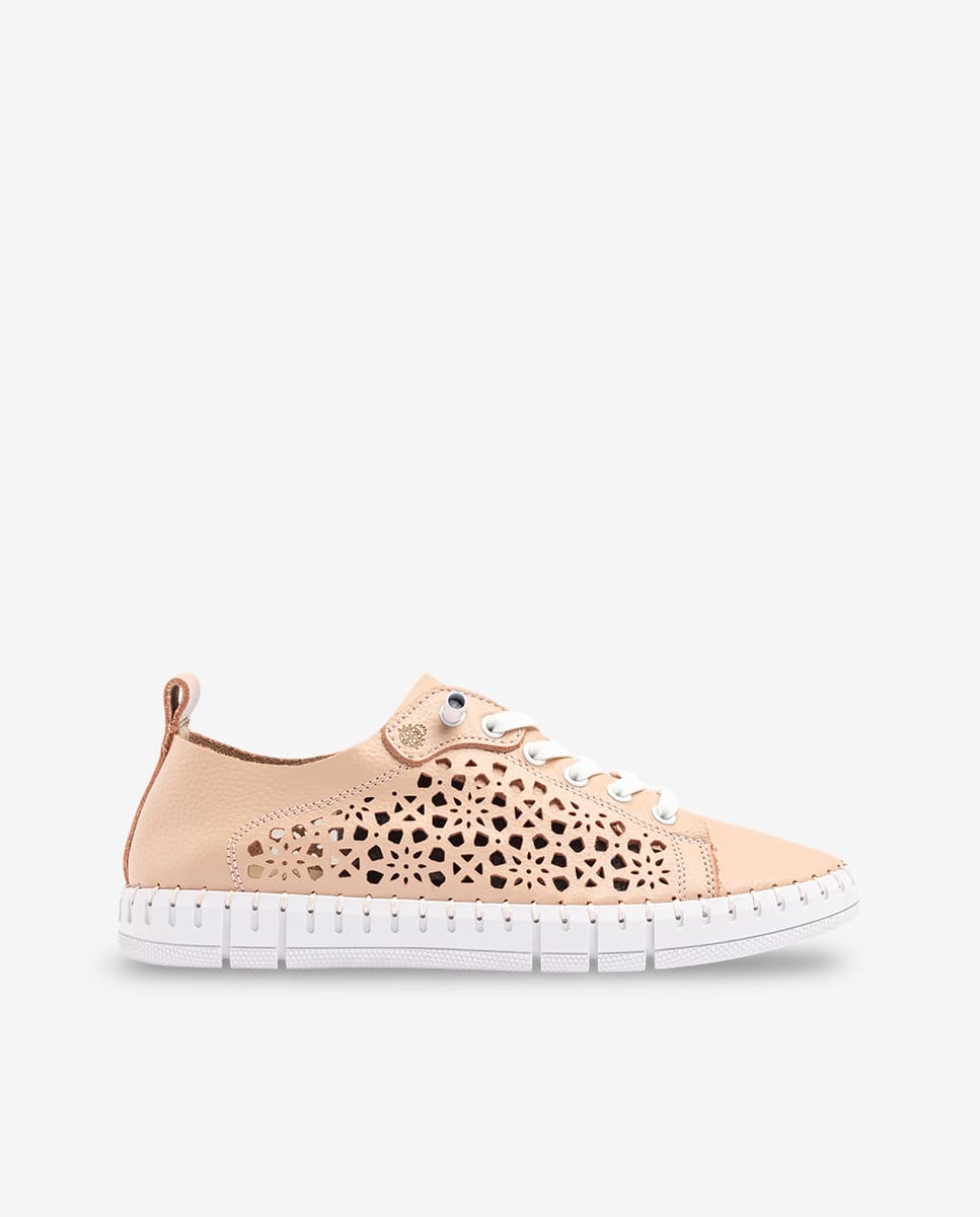 Flow 002 pink flat shoe - Yokono