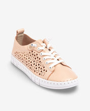 Pink Flow 002 Sneaker