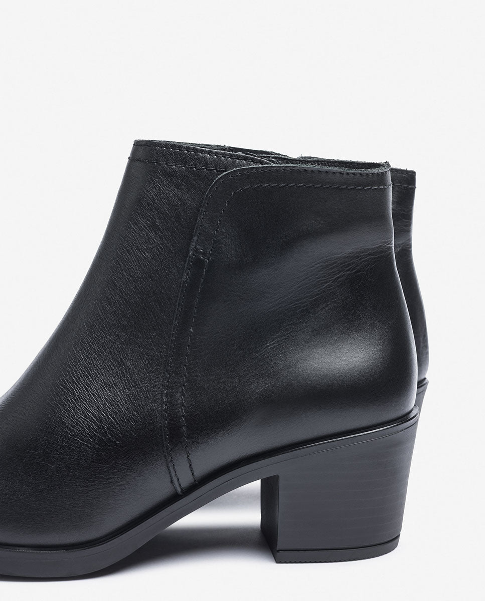 Black Lille-016 Heeled Booty