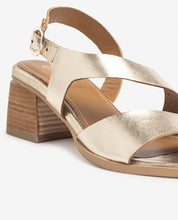Sandalia de tacón GOLI 252 dorado_37465.jpg