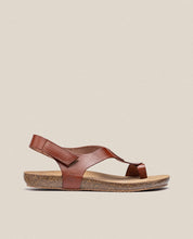 Sandalia plana Ibiza 174 marrón_33165.jpg