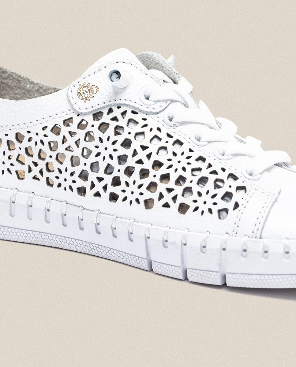 Flow 002 Blanco · Sneakers - Yokono