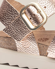 Tunez 127 pink platform sandal