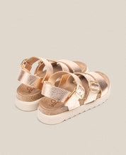 Tunez 127 pink platform sandal