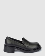 Zapato de tacón Yumara 001 negro_20692.jpg