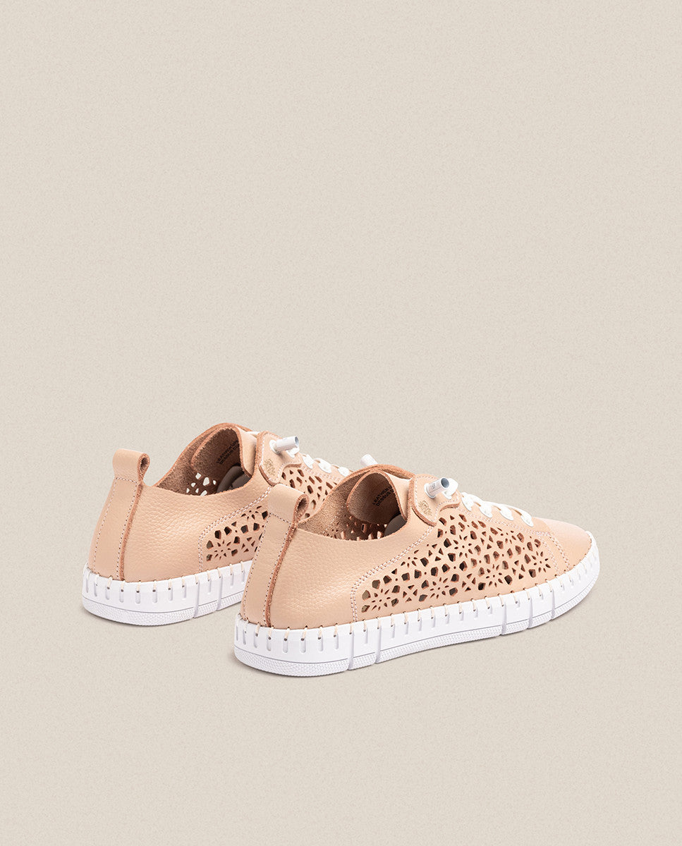Flow 002 pink flat shoe - Yokono