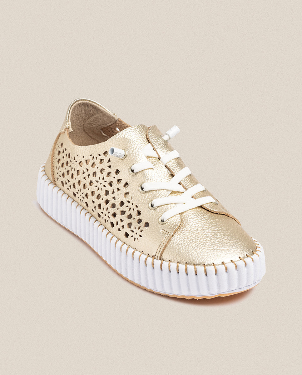 Zapato plano Sintra 002 dorado_34100.jpg